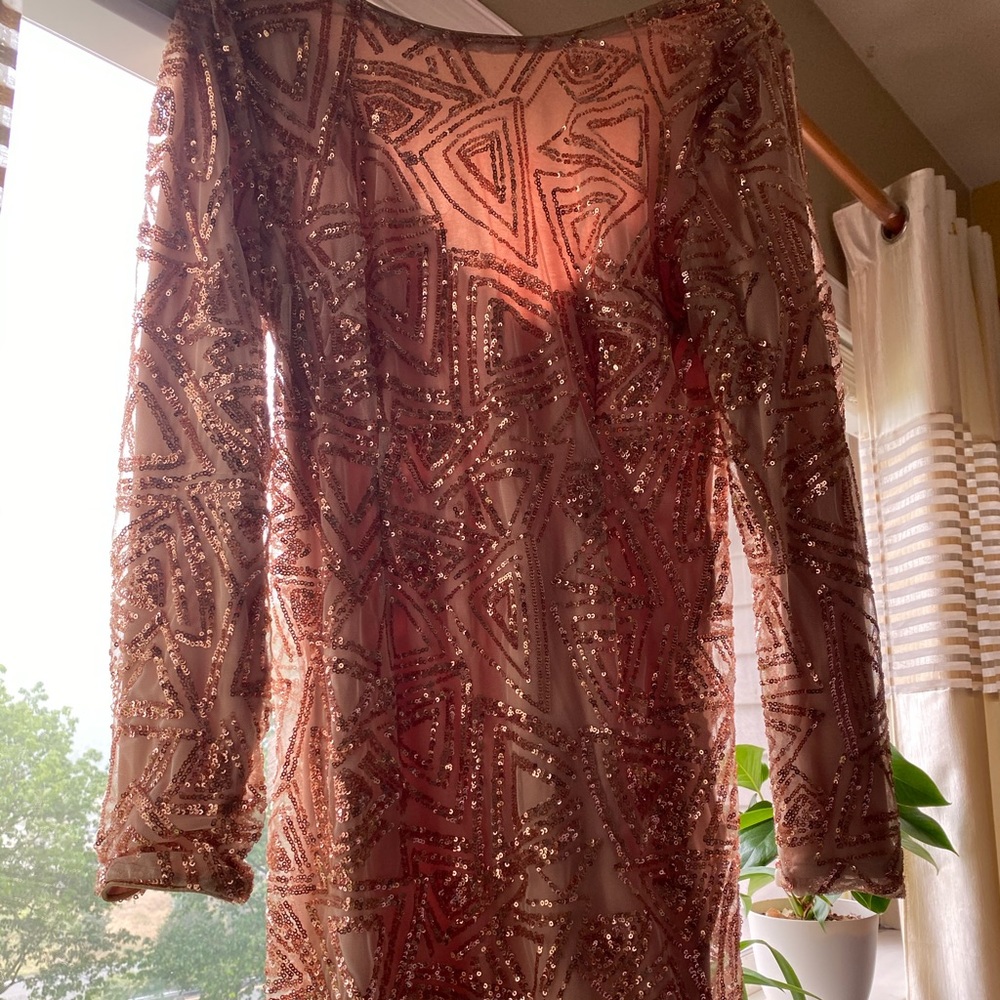 Dress - Picture 2 of 2